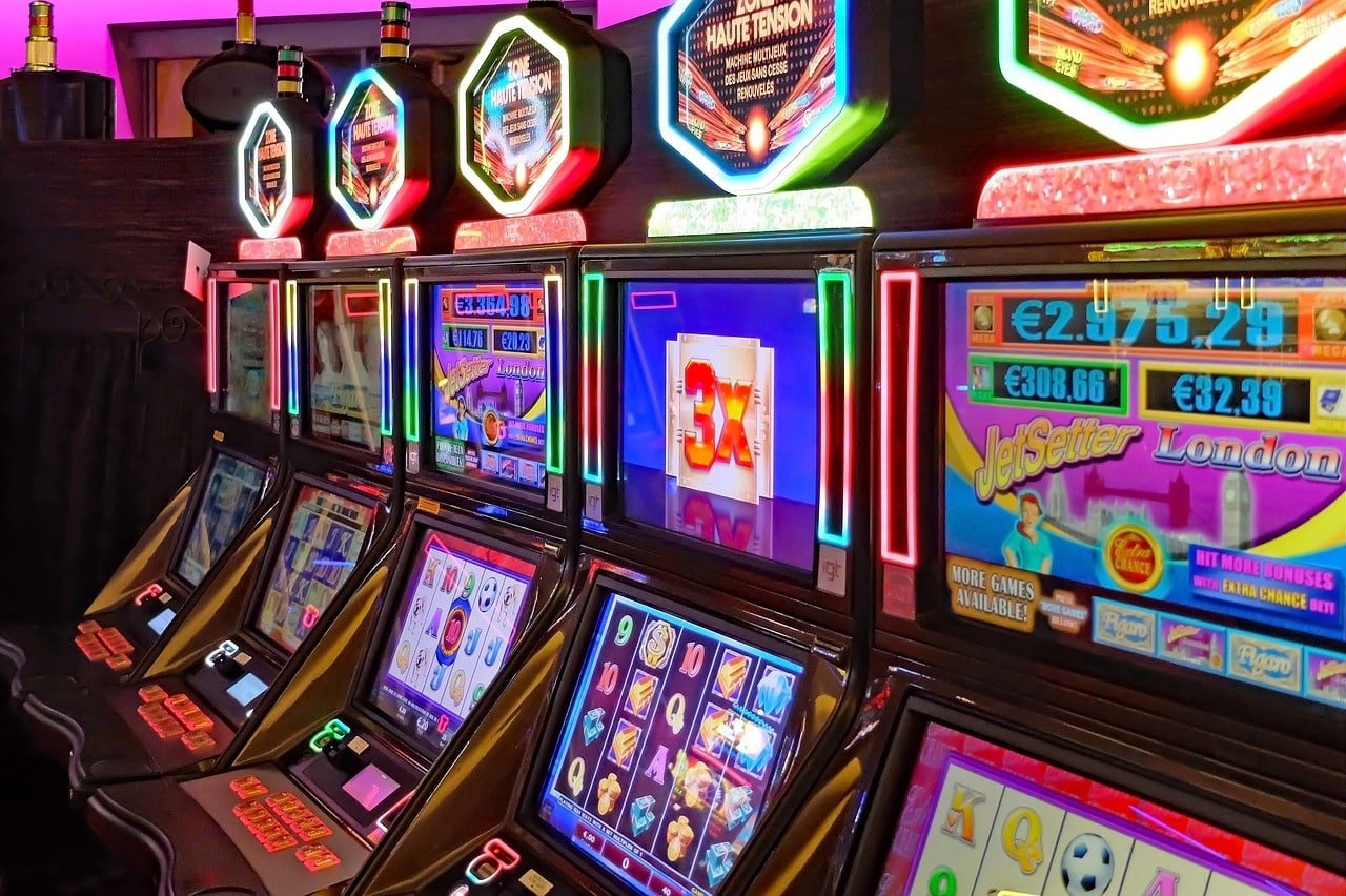 Spadegaming slot titles available on lunabet login with bonus features highlighted